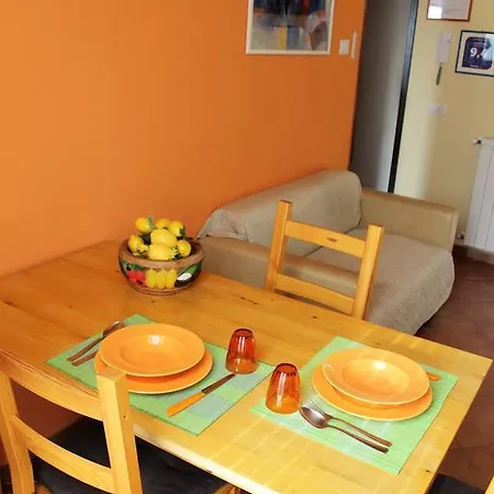 公寓 Gaia Holidays 切法卢