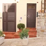 Gaia Holidays Apartmán *