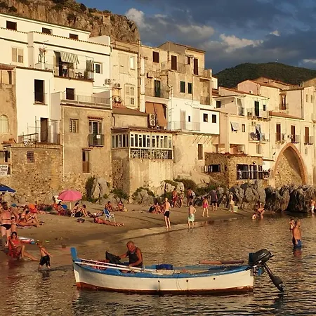 Gaia Holidays Apartment Cefalù