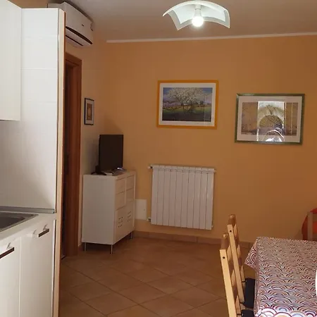 Gaia Holidays Appartamento *